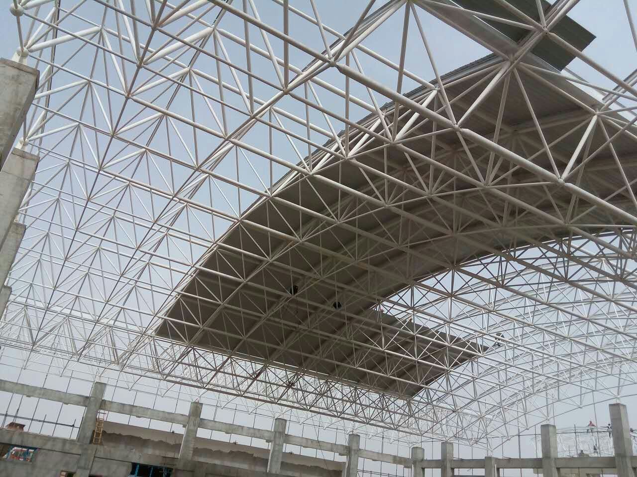 海口青岛一汽网架